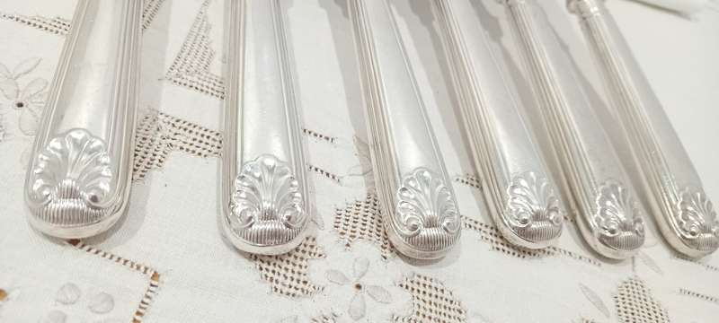 Vintage WM Spilhaus Kings pattern knife sets