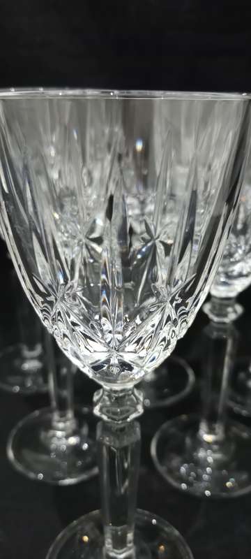 Vintage Oneida `Orchestra` liqueur glasses