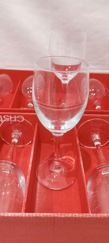 Vintage Cristal D` Arques `Vicomte` red and white wine glasses