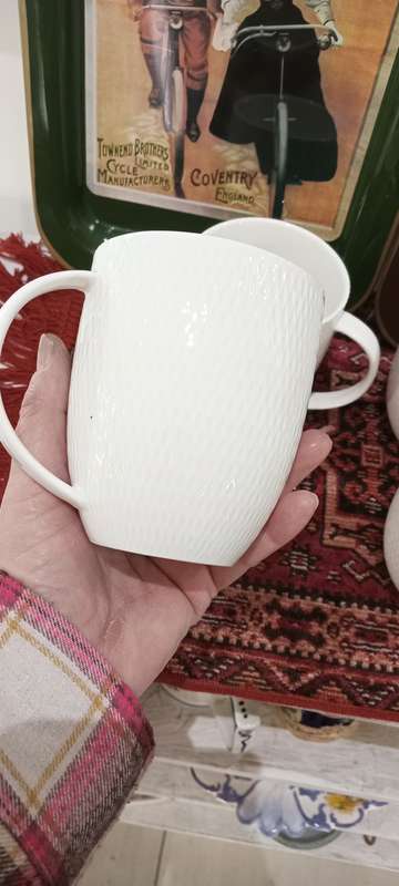 Maxwell Williams 'Diamond' coffee mugs