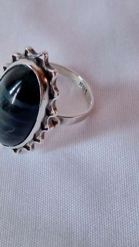 Vintage silver ring with black tiger eye