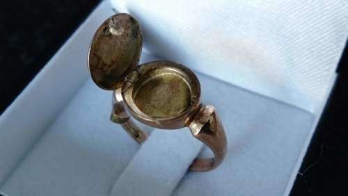 9ct Yellow Gold "Poison" Pillbox Ring - RARE - dated 1858 Birmingham.