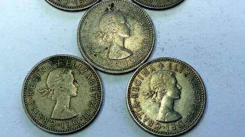 Lot of FIVE Great Britain ONE Shilling coins (1955, 1958, 1961, 1963 and 1964)