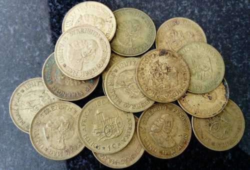 Lot of 17 x 1964 South African one cent coins - One bid takes all 17 coins.