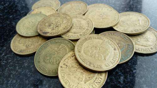Lot of 17 x 1964 South African one cent coins - One bid takes all 17 coins.