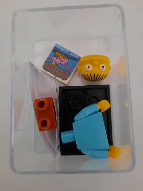 Lego Ralph Wiggum (inc display box and plate)