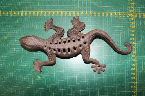 Cast Iron Lizard