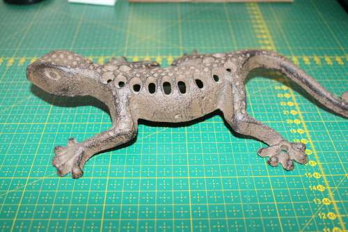 Cast Iron Lizard
