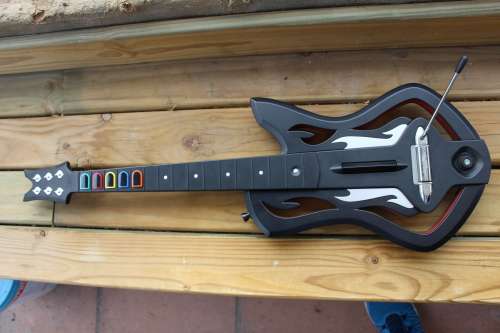 XBox 360 Guitar (please read)