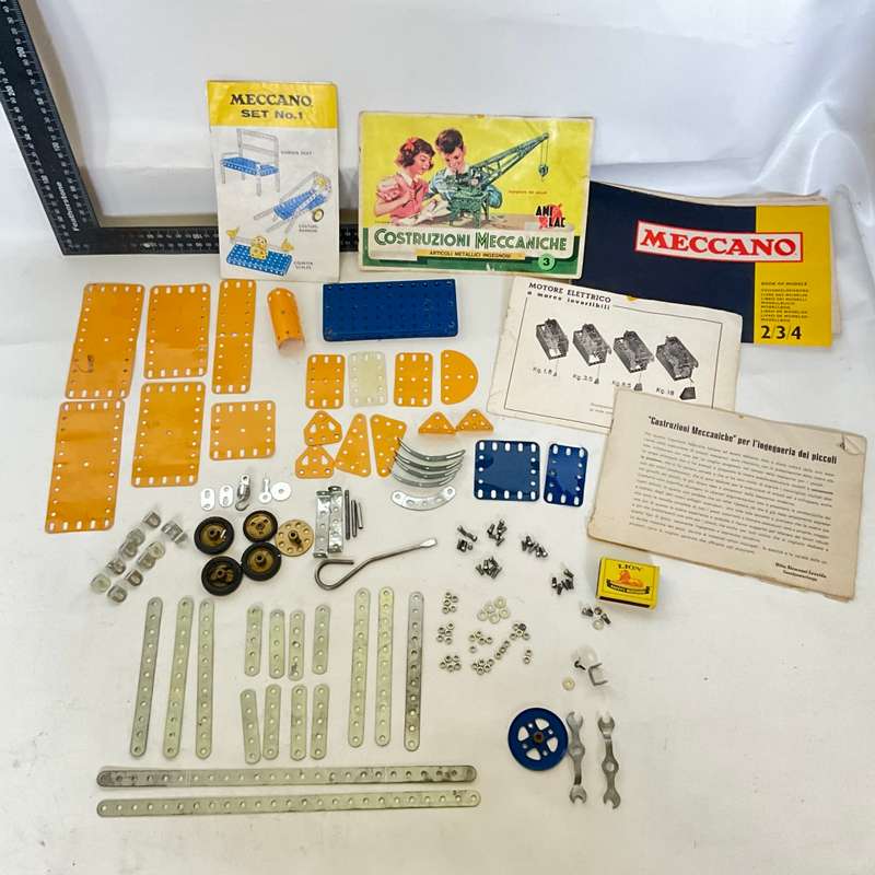 Vintage Meccano set 4 (incomplete)