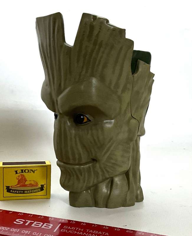 Striking Plastic Mug of Groot, from the Guardians of the Galaxy (Marvel signed)