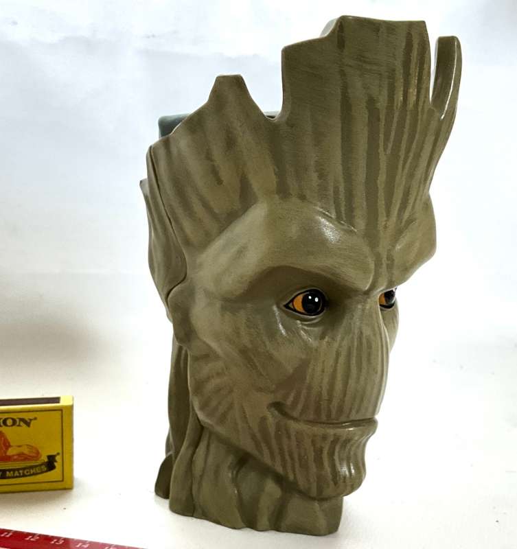 Striking Plastic Mug of Groot, from the Guardians of the Galaxy (Marvel signed)