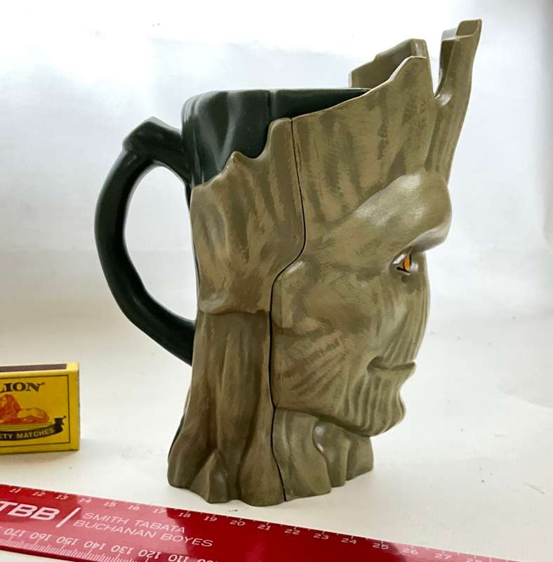 Striking Plastic Mug of Groot, from the Guardians of the Galaxy (Marvel signed)