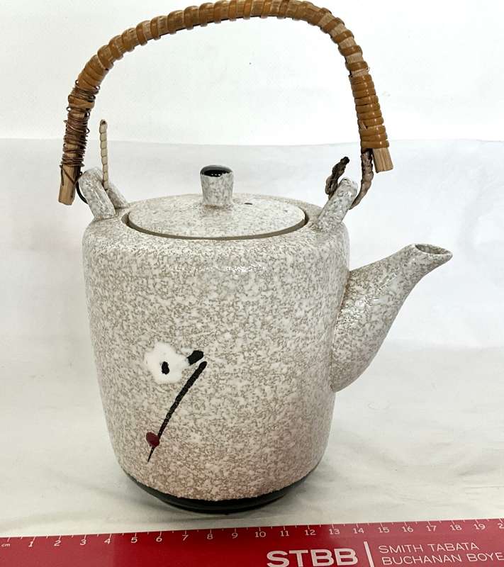 Japanese/Chinese oriental style teapot (with repair to handle)