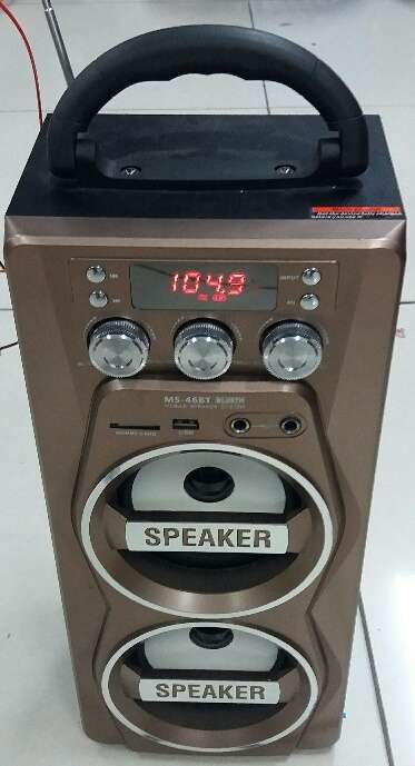 Rehargeable speaker mobile speaker with USB and FM Radio FREE Cordless Microphone