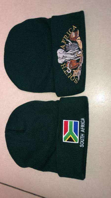 Big 5 and SA flag beanie this is a 2 piece assorted colour