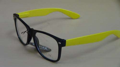 Sunglasses wayfarer black n yellow frame