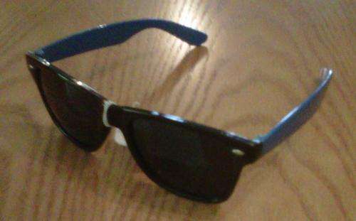 Wayfarer sunglasses black and blue frame