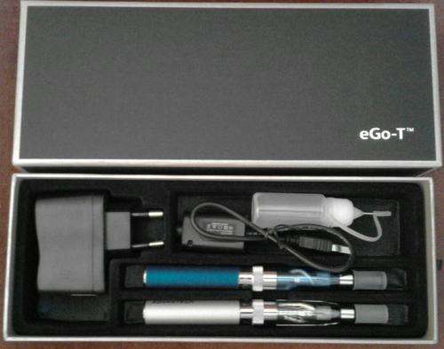 E-Cigarette 2 piece with charger in gift box + free Flavour Vape E-cig