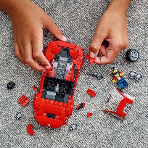 LEGO® SPEED CHAMPIONS FERRARI F8 TRIBUTO