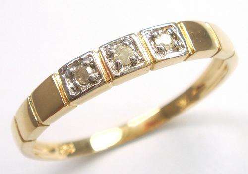 Beautiful solid 9kt gold genuine diamond ring.