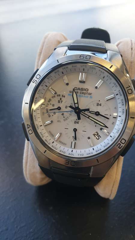 Casio Waveceptor Multiband 6 (Japan only Model) Solar Men`s Watch