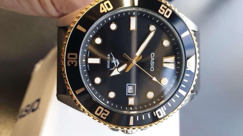 Casio Duro Men`s Divers watch (MDV-106G-1AVCF)