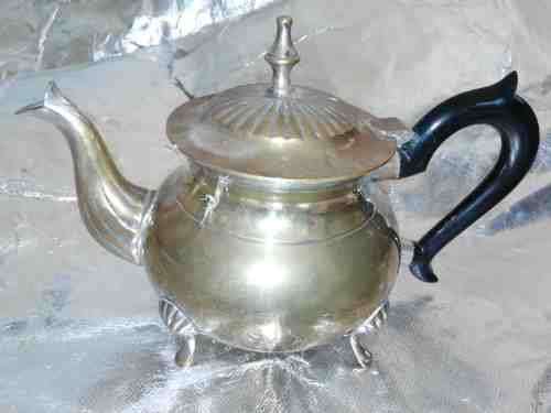 VINTAGE SILVER PLATED KETTLE