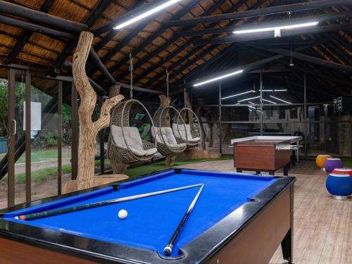 Dikhololo 18-22 January 2021 the 6 sleeper unit(4 adults and 2 kids under 12)