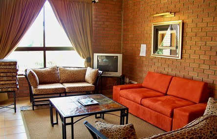 Monateng S/Lodge 18-22 October 2021 (2 adults and 2 kids)Midweek Breakaway