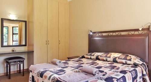 Monateng S/Lodge 18-22 October 2021 (2 adults and 2 kids)Midweek Breakaway