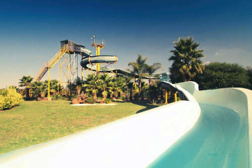 Monateng S/Lodge 18-22 October 2021 (2 adults and 2 kids)Midweek Breakaway