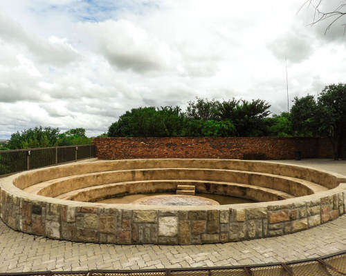 Monateng S/Lodge 18-22 October 2021 (2 adults and 2 kids)Midweek Breakaway