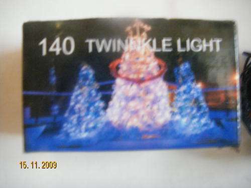 140 TWINNKLE LIGHTS / THERE IS PLAIN RED ONES AS WELL