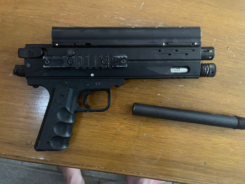 DUAL BLACK PIECE, PEPPER PISTOL GUN, USES .68 PEPPER, PLASTIC OR PAINT BALLS, GOOD CONDITION.