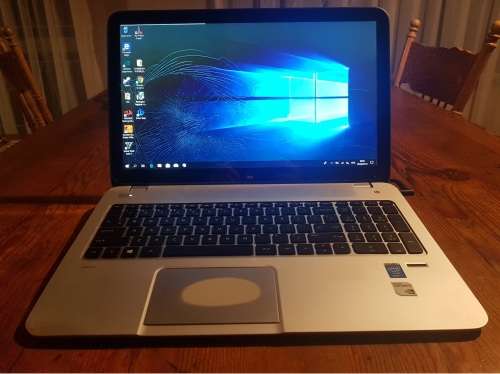 *Cracked Screen* HP ENVY TOUCHSMART 15.6'' ||Intel Quad-Core i7, 8GB RAM, NVIDIA GT 740M, 500GB HDD