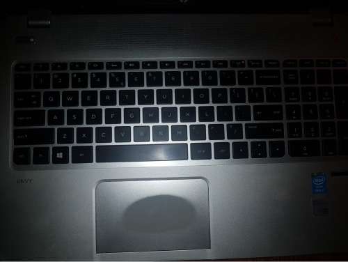 *Cracked Screen* HP ENVY TOUCHSMART 15.6'' ||Intel Quad-Core i7, 8GB RAM, NVIDIA GT 740M, 500GB HDD