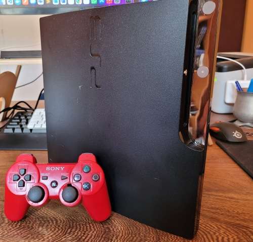 320 GB PS3 Slim with Sony Controller