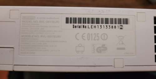 Nintendo Wii Bundle with Original Controller and 3 Games