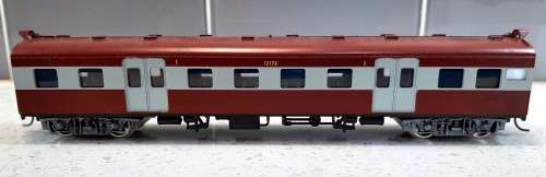 Lima Suburban coach 1st class new with Kadee couplers boxed