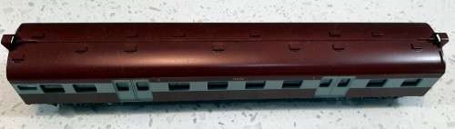 Lima Suburban coach 1st class new with Kadee couplers boxed