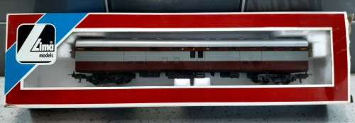 Lima Baggage coach new with Lima couplers boxed