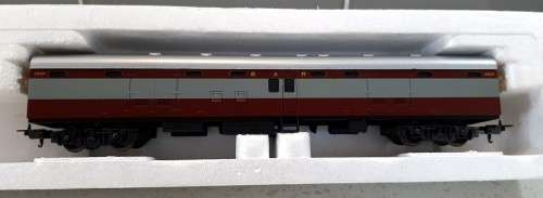 Lima Baggage coach new with Lima couplers boxed