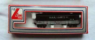 HO Gauge Lima SAR Box Wagon with Tarpaulin new in box