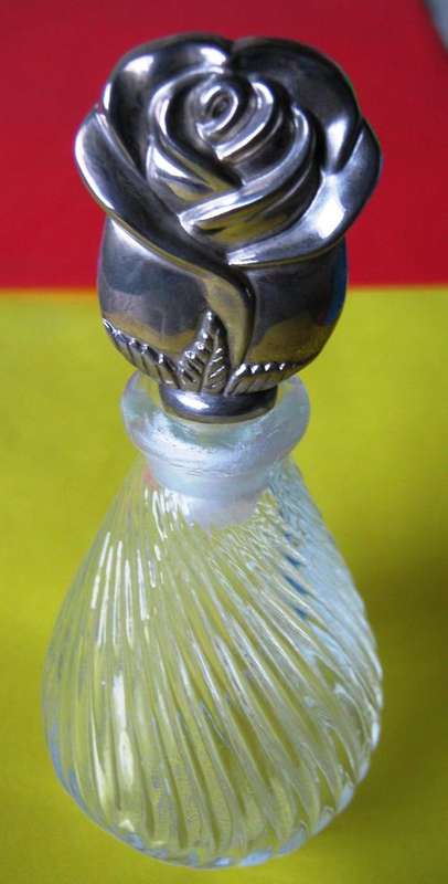VINTAGE PERFUME BOTTLE WITH ROSE