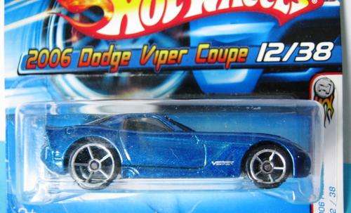 MINT CARDED MATTEL "HOTWHEELS" 2006 DODGE VIPER COUPE
