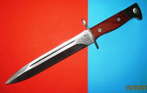 BRAND NEW AK 47 BAYONET WITH SCABBARD