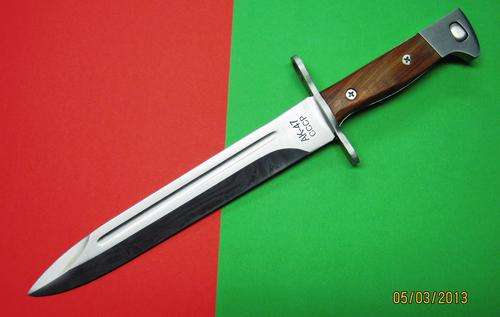 BRAND NEW AK 47 BAYONET WITH SCABBARD