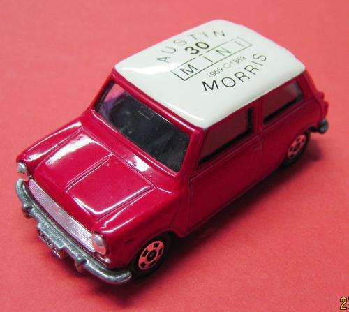 AUSTIN MORRIS MINI COMMEMORATIVE MODEL BY TOMICA