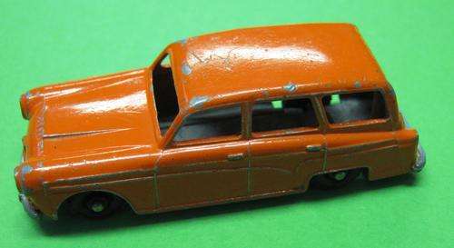 AUSTIN WESTMINSTER COUNTRYMAN NO 15 BY BUDGIE, ENGLAND
